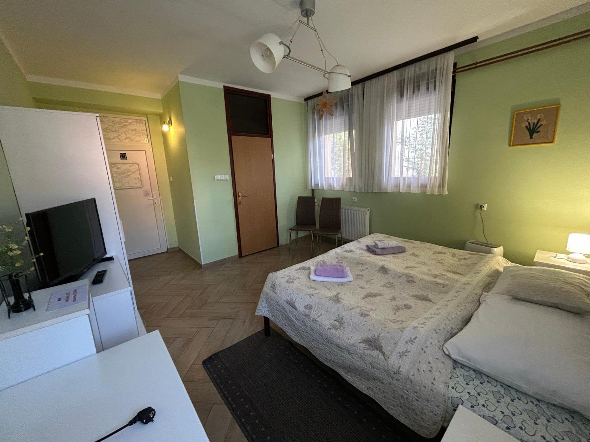 Apartments & Rooms 4 Rijeke Karlovac Eksteriør bilde